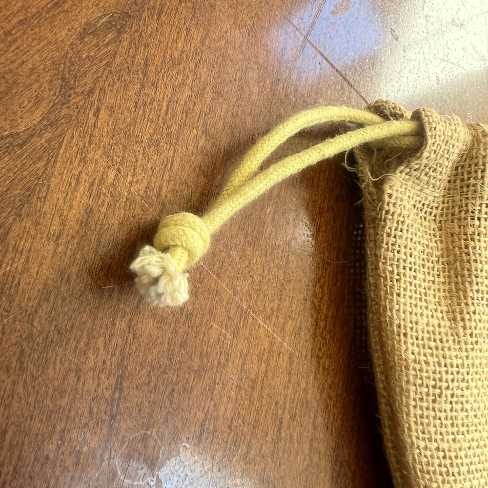 8Greens Burlap Drawstring Pouch - Picture 5 of 11